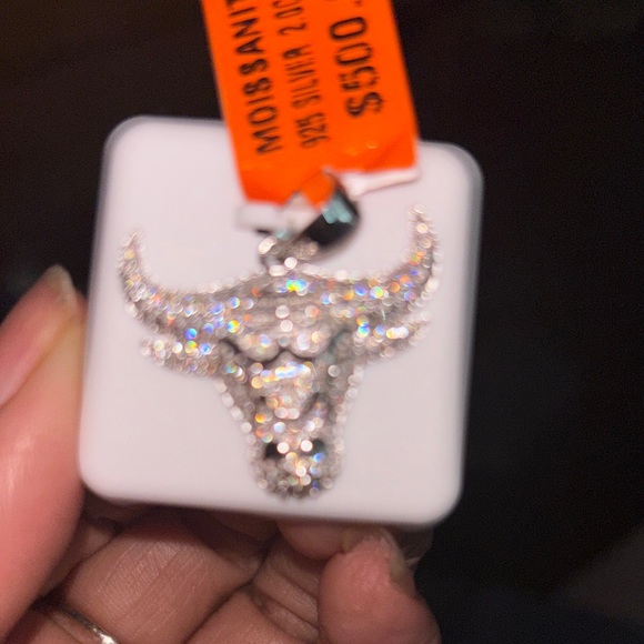 Jewelry - Genuine moissanite 925 sterling silver Chicago Bulls Pendant